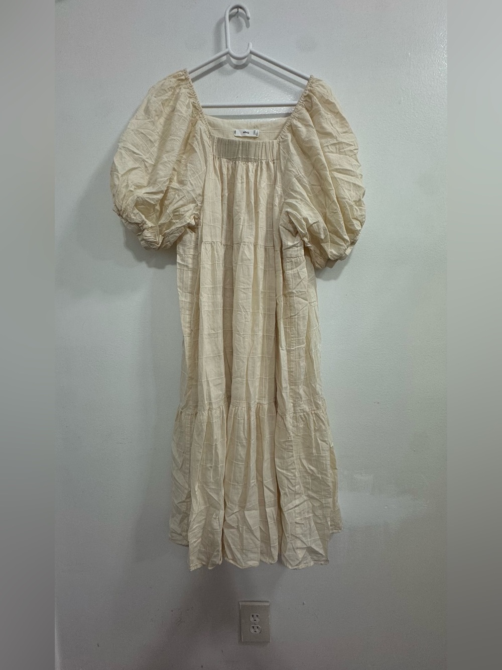Mango Cream Puff-Sleeve Tiered Midi in Soft Cream